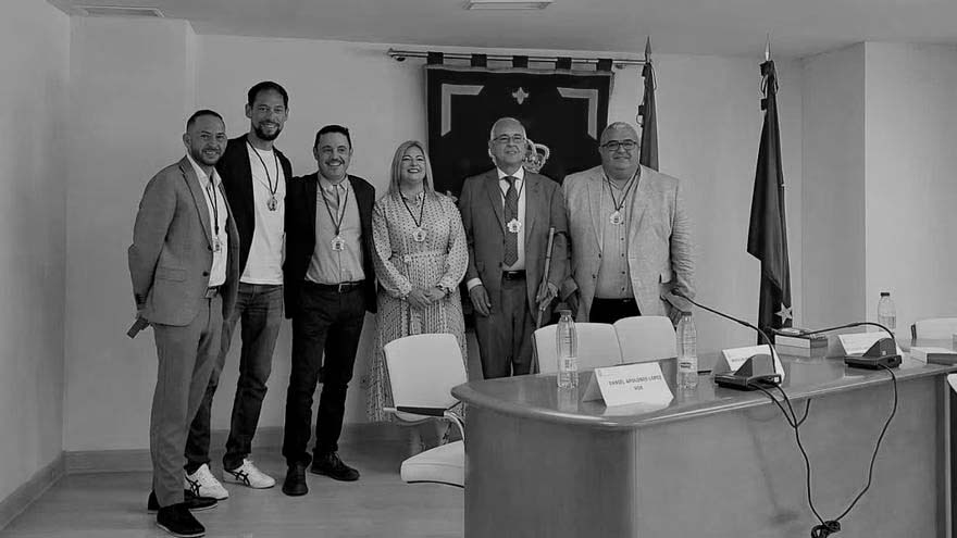 Grupos políticos de PP y VOX en Yebes